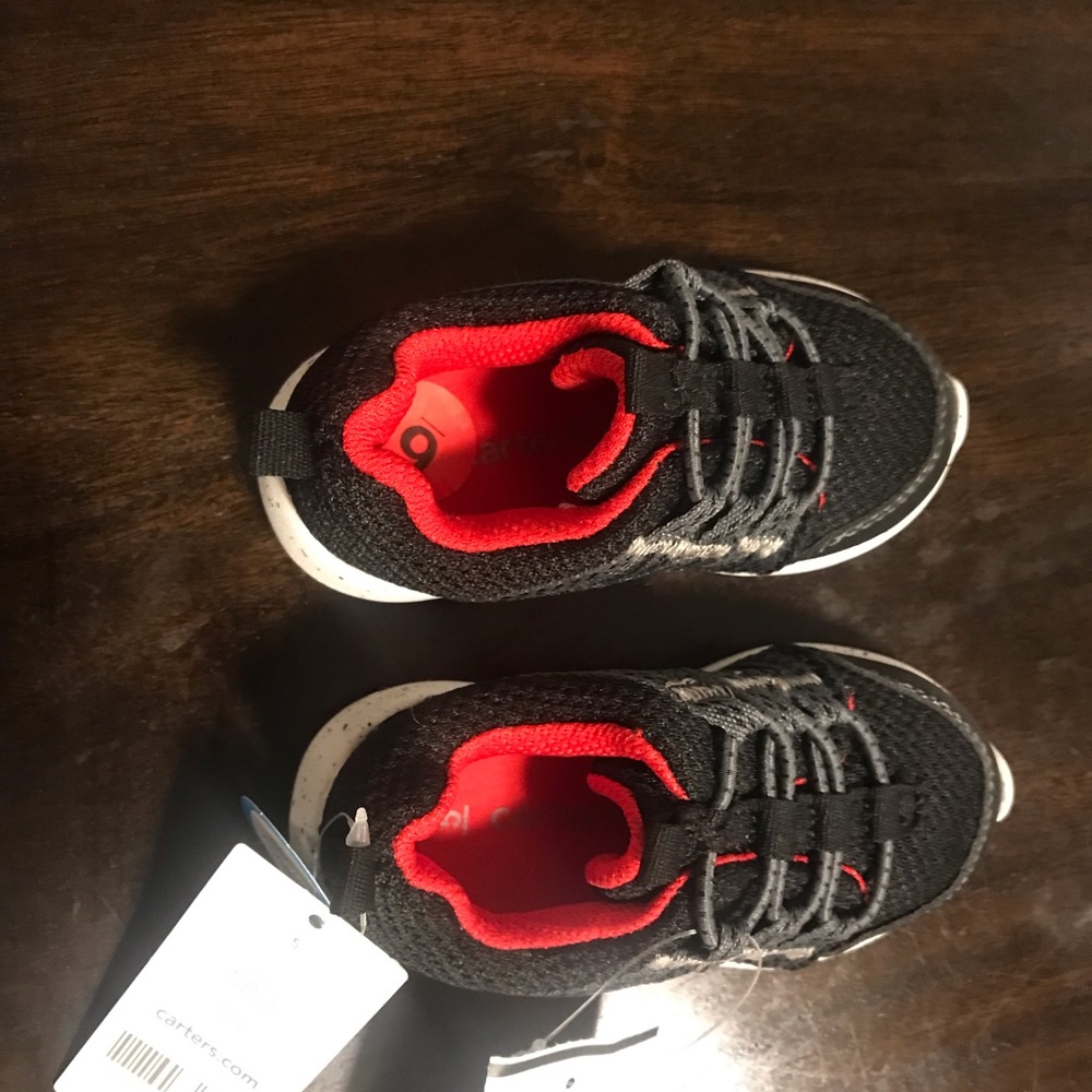 Tenis - Picture 2 of 2